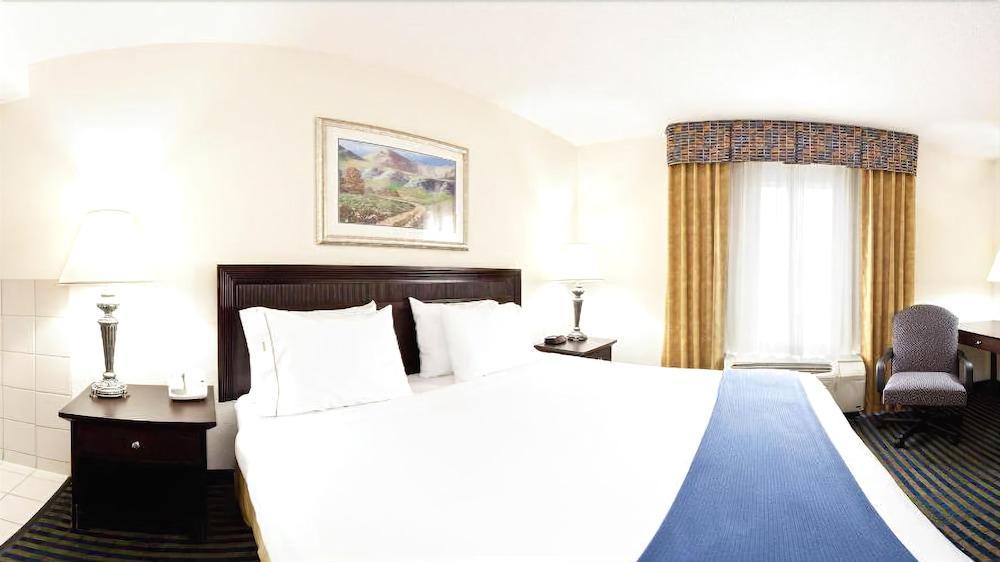 Holiday Inn Express & Suites Chesapeake By Ihg Εξωτερικό φωτογραφία