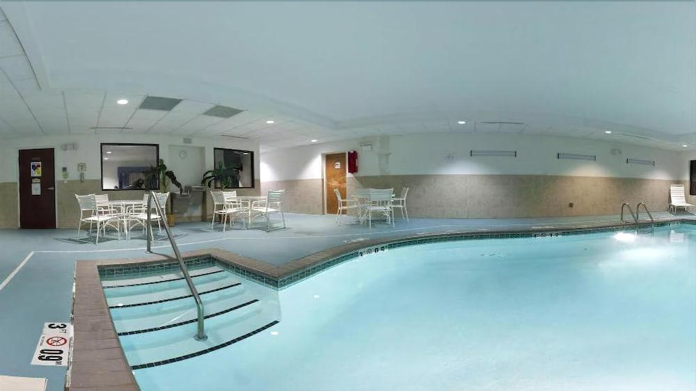 Holiday Inn Express & Suites Chesapeake By Ihg Εξωτερικό φωτογραφία
