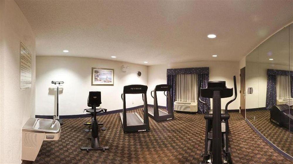 Holiday Inn Express & Suites Chesapeake By Ihg Εξωτερικό φωτογραφία